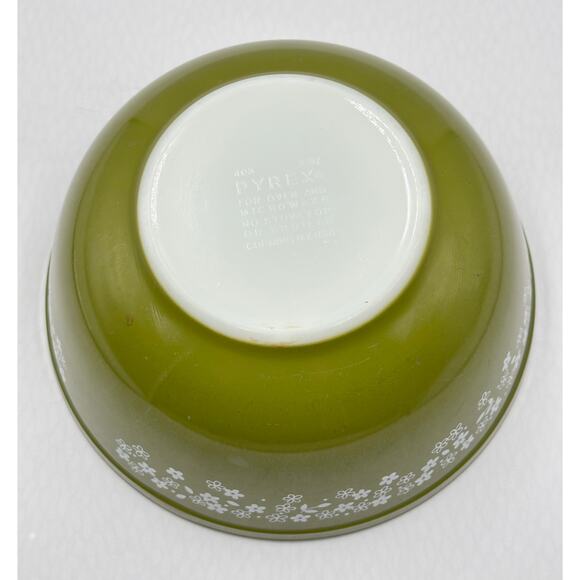 Vintage PYREX 403 Green Crazy Daisy Spring Blossom Glass Mixing Bowl 2.5 Qt - Picture 7 of 8